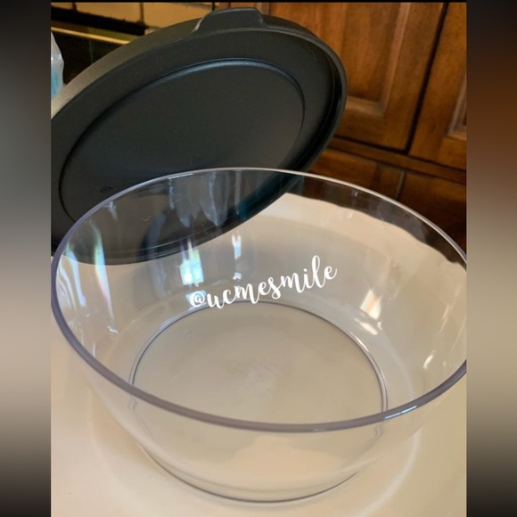 Tupperware New Set of 3 Clearly Elegant Acrylic Century Clear Bowls & Black Seal - Picture 5 of 8